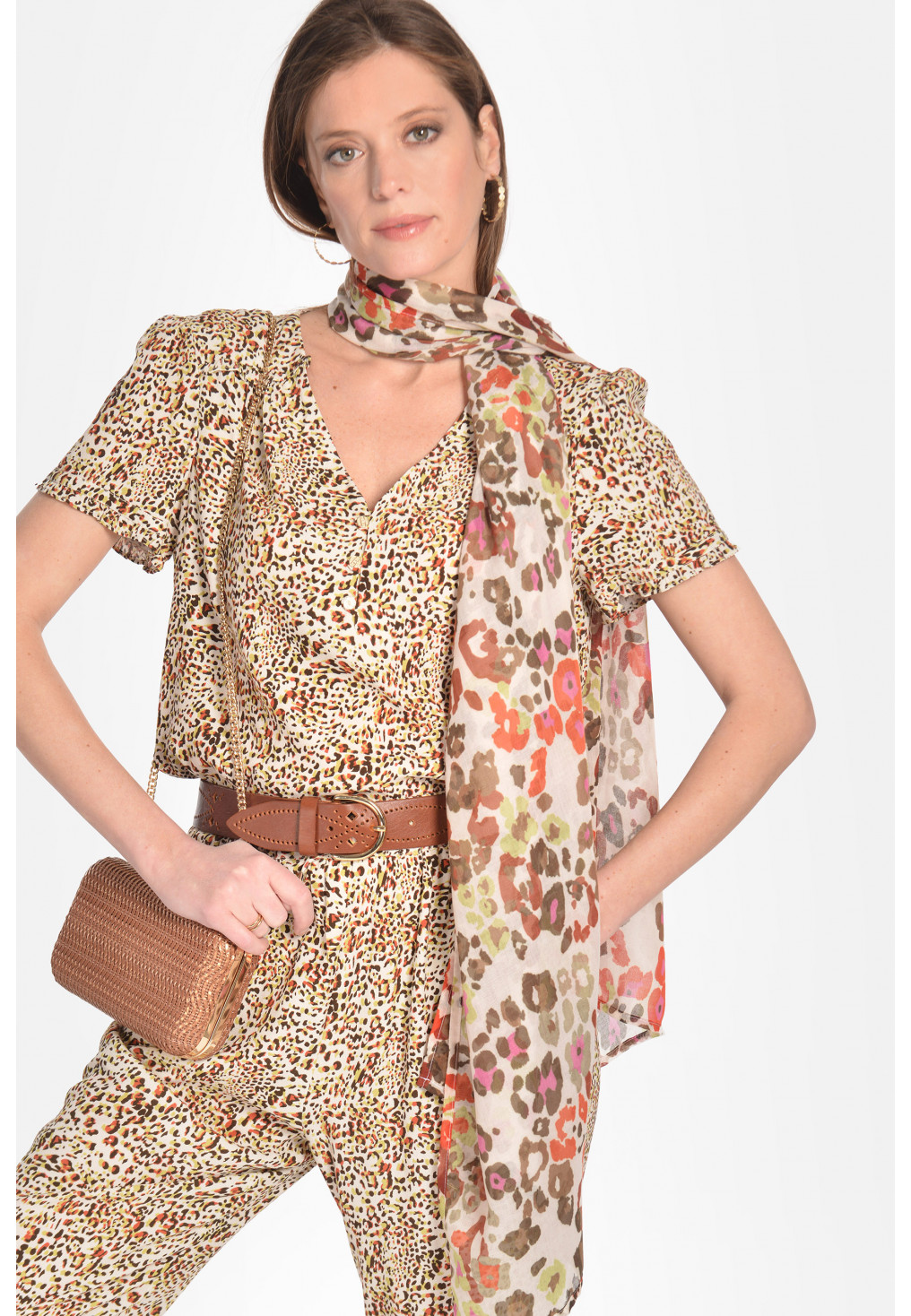 Écharpe Foulard Un Jour Ailleurs – Imprimé Floral, Rose, Rayonne/polyester, Très Bon état Occasion